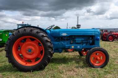 Low Ham.Somerset. Birleşik Krallık. 23 Temmuz 2023 Fordson Power Major, Somerset buhar ve ülke fuarında sergileniyor.