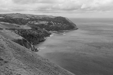 Devon 'daki Lynton ve Lynmouth Countisbury Hill' den görüntü