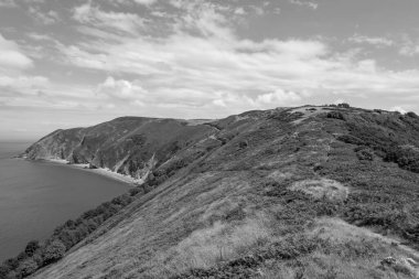 Exmoor Ulusal Parkı 'ndaki Countisbury Hill Beacon Tor' dan görüntü
