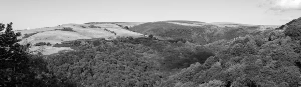 Landskapsfoto Oif Countisbury Hill Och Watersmeet Valley Exmmor National Park — Stockfoto