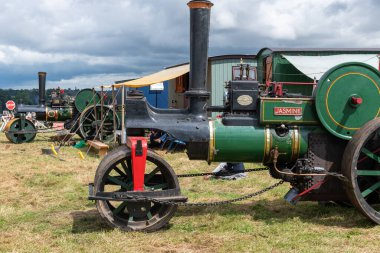Low Ham.Somerset. Birleşik Krallık. 23 Temmuz 2023. Aveling ve Porter 'ın 1914' ten kalma yol silindiri Jasmine, Somerset buhar ve ülke fuarında sergileniyor.
