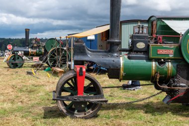 Low Ham.Somerset. Birleşik Krallık. 23 Temmuz 2023. Aveling ve Porter 'ın 1914' ten kalma yol silindiri Jasmine, Somerset buhar ve ülke fuarında sergileniyor.