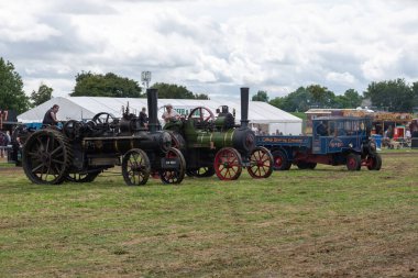 Low Ham.Somerset. Birleşik Krallık. 23 Temmuz 2023 Yenilenmiş çekme motorları Somerset buhar ve ülke fuarında sergileniyor.