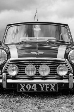 Low Ham.Somerset. Birleşik Krallık. 23 Temmuz 2023. 2000 'den Rover Mini Cooper Sport, Somerset buhar ve ülke gösterisinde.