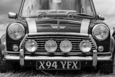 Low Ham.Somerset. Birleşik Krallık. 23 Temmuz 2023. 2000 'den Rover Mini Cooper Sport, Somerset buhar ve ülke gösterisinde.
