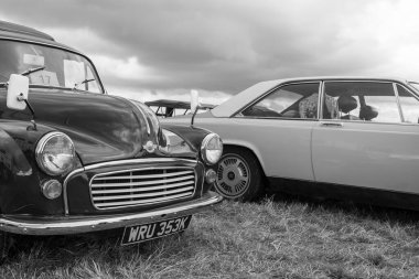 Low Ham.Somerset. Birleşik Krallık. 23 Temmuz 2023 - 1971 Morris Minor minibüsü Somerset buhar ve ülke fuarında sergileniyor.