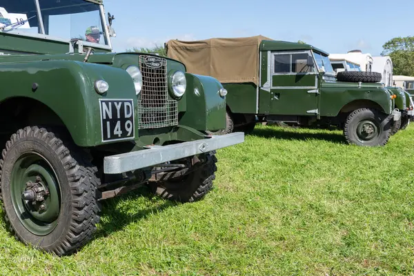 Drayton. Somerset. Birleşik Krallık. 19 Ağustos 2023.A restore edilmiş serisi 1 Land Rover 1952 'den Dünden kalma bir çiftçilik etkinliğinde sergileniyor.