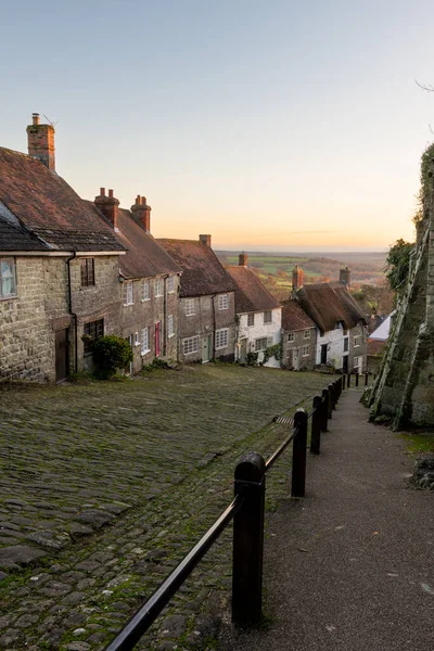 Shaftesbury 'deki Altın Tepe' nin tepesinden bir görüntü. 