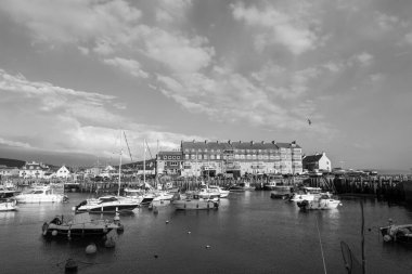 West Bay.Dorset.United Kingdom.April 19. 2023 Dorset, West Bay 'deki Pier Terrace