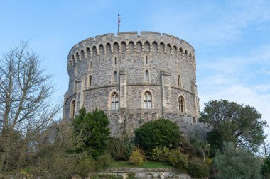 Windsor.Berkshire. Birleşik Krallık. 2 Aralık 2022. Berkshire Windsor Kalesi 'ndeki yuvarlak kule.