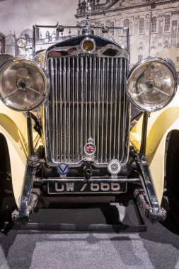 Sparkford. Somerset. Birleşik Krallık. 7 Ocak 2024 1929 Lanchester 30HP Spor Turnuvası, Somerset Haynes Motor Müzesi 'nde sergileniyor.