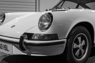 Sparkford.Somerset.Birleşik Krallık. 7 Ocak 2024.A Porsche 911 Carrera RS 2.7 from 1973 Somerset Haynes Motor Museum 'da sergileniyor.