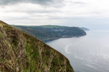 Devon 'daki Lynton ve Lynmouth Countisbury Hill' den görüntü