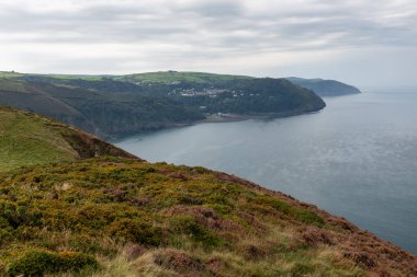 Devon 'daki Lynton ve Lynmouth Countisbury Hill' den görüntü