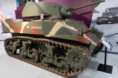 Bovington. Dorset. Birleşik Krallık. 8 Ağustos 2023. Dorset 'teki Tank Müzesi' nde M5A1 Stuart tankı sergileniyor.