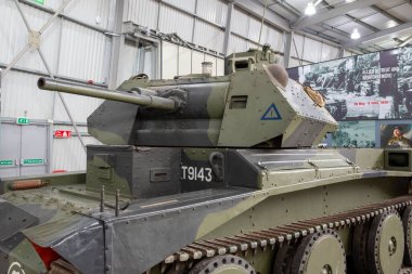 Bovington. Dorset. Birleşik Krallık. 8 Ağustos 2023 İkinci Dünya Savaşı 'ndan kalma bir A13 kruvazör Mark 3 tankı Dorset' teki Tank Müzesi 'nde sergileniyor.