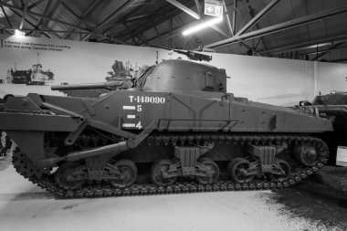 Bovington. Dorset. Birleşik Krallık. 8 Ağustos 2023. Sherman Yengeç Tankı Dorset 'teki Tank Müzesi' nde sergileniyor.