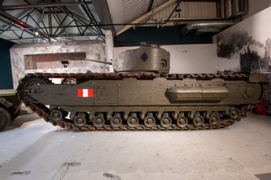 Bovington. Dorset. Birleşik Krallık. 25 Şubat 2024. Churchill 2 tankı Dorset 'teki Tank Müzesi' nde sergileniyor.