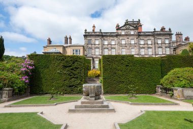 Biddulph.Staffordshire. Birleşik Krallık. 1 Haziran 2023. Biddulph Grange bahçesindeki Viktorya dönemi konağının fotoğrafı.
