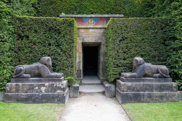 stock image Biddulph.Staffordshire.United Kingdom.June 1st 2023.Photo of the sphinxes in the Egyptian garden at Biddulph Grange garden