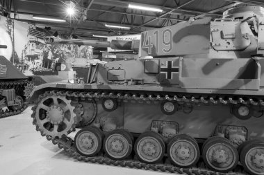 Bovington. Dorset. Birleşik Krallık. 25 Şubat 2024 İkinci Dünya Savaşı 'ndan kalma Panzer 4 tankı Dorset' teki Tank Müzesi 'nde sergileniyor.