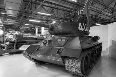 Bovington. Dorset. Birleşik Krallık. 25 Şubat 2024 Kore Savaşı 'ndan kalma bir T-34 / 85 tankı Dorset' teki Tank Müzesi 'nde sergileniyor.