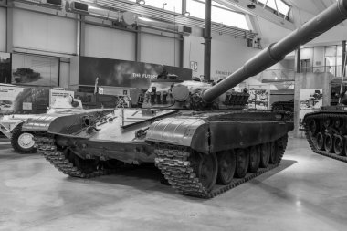 Bovington. Dorset. Birleşik Krallık. 25 Şubat 2024.A T-72 Ana Savaş Tankı Dorset 'teki Tank Müzesi' nde sergileniyor.