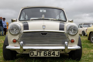 Low Ham.Somerset.Birleşik Krallık. 20 Temmuz 2024 İngiliz Leyland Mini 1971 'de Somerset buhar ve ülke gösterisinde.