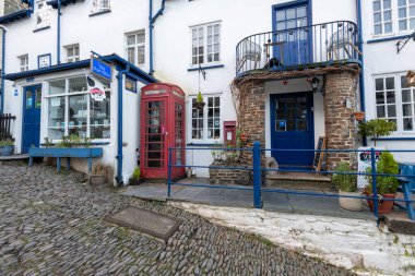 Clovelly. Devon. Birleşik Krallık. 19 Ocak 2024. Clovelly 'deki eski postanenin fotoğrafı. 