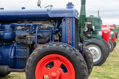 Low Ham.Somerset. Birleşik Krallık. 20 Temmuz 2024.A restore edilmiş standart Fordson, Somerset Steam and Country Show 'da sergileniyor.