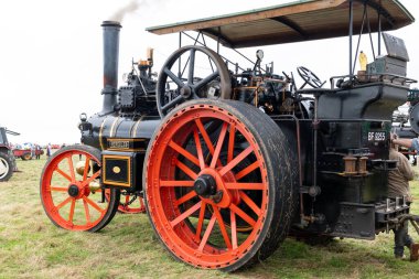 Low Ham.Somerset. Birleşik Krallık. 20 Temmuz 2024. 1910 model Herkül adındaki Mclaren çekici motoru Somerset Steam and Country Show 'da sergileniyor.