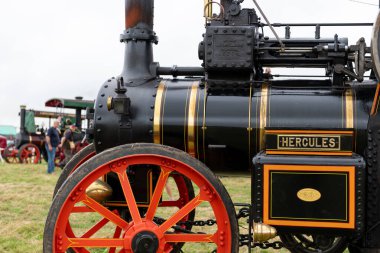 Low Ham.Somerset. Birleşik Krallık. 20 Temmuz 2024. 1910 model Herkül adındaki Mclaren çekici motoru Somerset Steam and Country Show 'da sergileniyor.