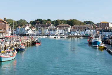 Weymouth. Dorset. Birleşik Krallık. 21 Eylül 2024. Dorset 'teki Jurassic sahilinde Weymouth limanının fotoğrafı.