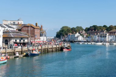 Weymouth. Dorset. Birleşik Krallık. 21 Eylül 2024. Dorset 'teki Jurassic sahilinde Weymouth limanının fotoğrafı.