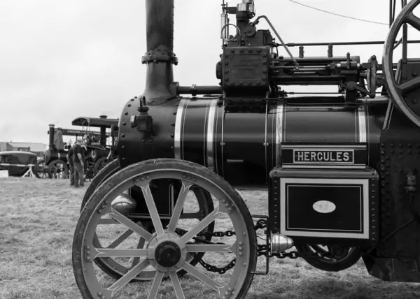 Low Ham.Somerset. Birleşik Krallık. 20 Temmuz 2024. 1910 model Herkül adındaki Mclaren çekici motoru Somerset Steam and Country Show 'da sergileniyor.