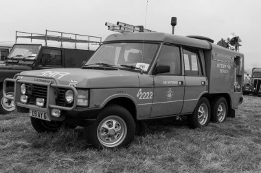 Low Ham.Somerset.Birleşik Krallık. 20 Temmuz 2024.A Range Rover Mk.2A 1988 'den kalma hızlı müdahale aracı Somerset Steam and Country Show' da sergileniyor.