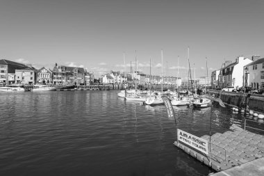 Weymouth. Dorset. Birleşik Krallık. 21 Eylül 2024. Dorset 'teki Jurassic sahilinde Weymouth limanının fotoğrafı.