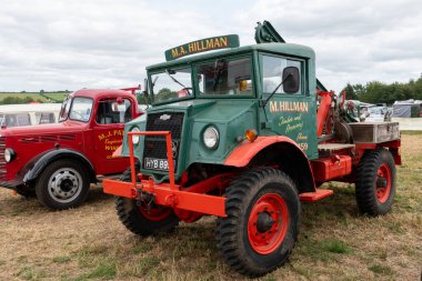 Haselbury Plucknet.Somerset.Somerset.Birleşik Krallık. 17 Ağustos 2024 1944 tarihli restore edilmiş Chevrolet C15A Dünden kalma bir çiftçilik etkinliğinde sergileniyor.