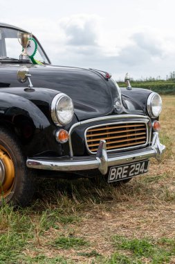 Haselbury Plucknet. Somerset. Birleşik Krallık. 17 Ağustos 2024.A Morris Minor kamyonet 1970 'ten kalma.