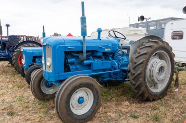 Haselbury Plucknet. Somerset. Birleşik Krallık. 17 Ağustos 2024 Fordson Super major restore edildi.