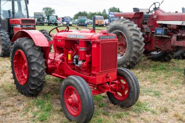 Haselbury Plucknet. Somerset. Birleşik Krallık. 17 Ağustos 2024 Uluslararası McCormick W14 restore edildi.