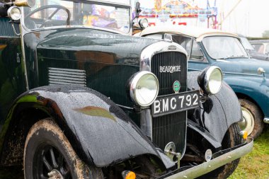 Dorchester. Dorset. United Kingdom.Ekimin 7 'si. 1935' ten kalma bir Beardmore taksisi Dorset County Show 'da sergileniyor.