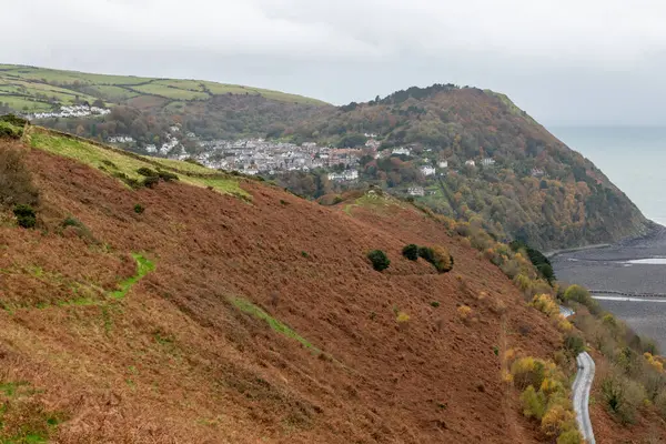 Lynton 'daki Countisbury Hill' den ve Devon 'daki Lynton ve Lynmouth' taki sonbahar renklerinden görüntüler