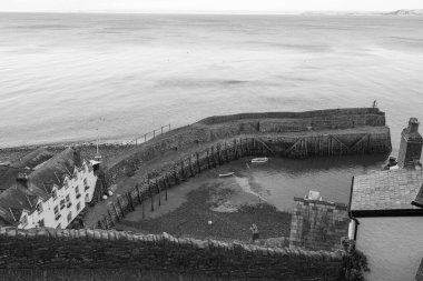 Clovelly. Devon. Birleşik Krallık. 19 Ocak 2024. Clovelly, Kuzey Devon sahilindeki rıhtımın fotoğrafı.
