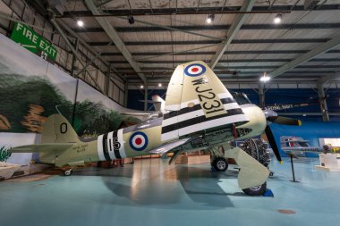 Yeovilton. Somerset. Birleşik Krallık. 18 Ocak 2025. Bir Hawker Sea Fury savaş uçağı Somerset 'teki Fleet Air Arm Museum' da sergileniyor.