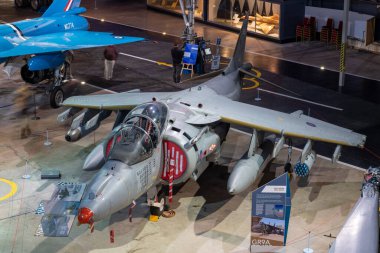 Yeovilton. Somerset. Birleşik Krallık. 23 Ekim 2022. Bae Harrier savaş uçağı Somseset 'teki Filo Hava Silahları Müzesi' nde sergileniyor.