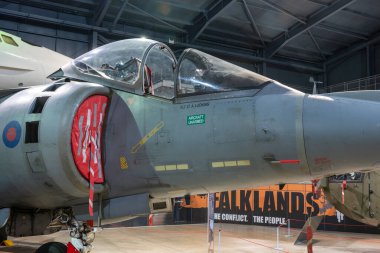 Yeovilton. Somerset. Birleşik Krallık. 23 Ekim 2022. Bae Harrier savaş uçağı Somerset 'teki Fleet Air Arm Museum' da sergileniyor.