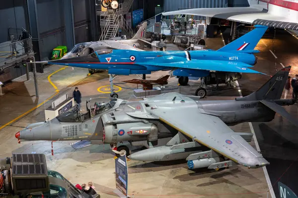 Yeovilton. Somerset. Birleşik Krallık. 23 Ekim 2022. Bae Harrier savaş uçağı Somerset 'teki Fleet Air Arm Museum' da sergileniyor.