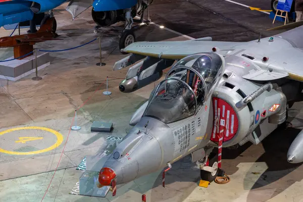 Yeovilton. Somerset. Birleşik Krallık. 23 Ekim 2022. Bae Harrier savaş uçağı Somerset 'teki Fleet Air Arm Museum' da sergileniyor.