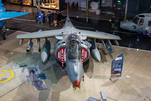 Yeovilton. Somerset. Birleşik Krallık. 23 Ekim 2022. Bae Harrier savaş uçağı Somerset 'teki Fleet Air Arm Museum' da sergileniyor.